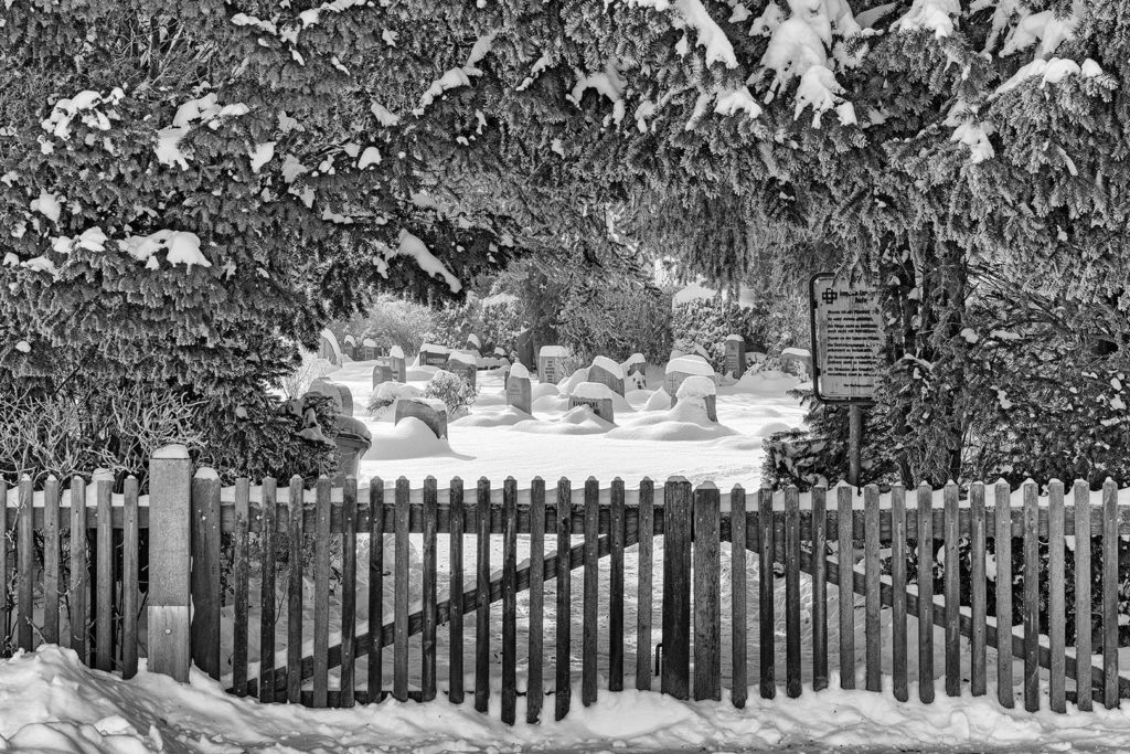 Rosdorf im Winter - Friedhof