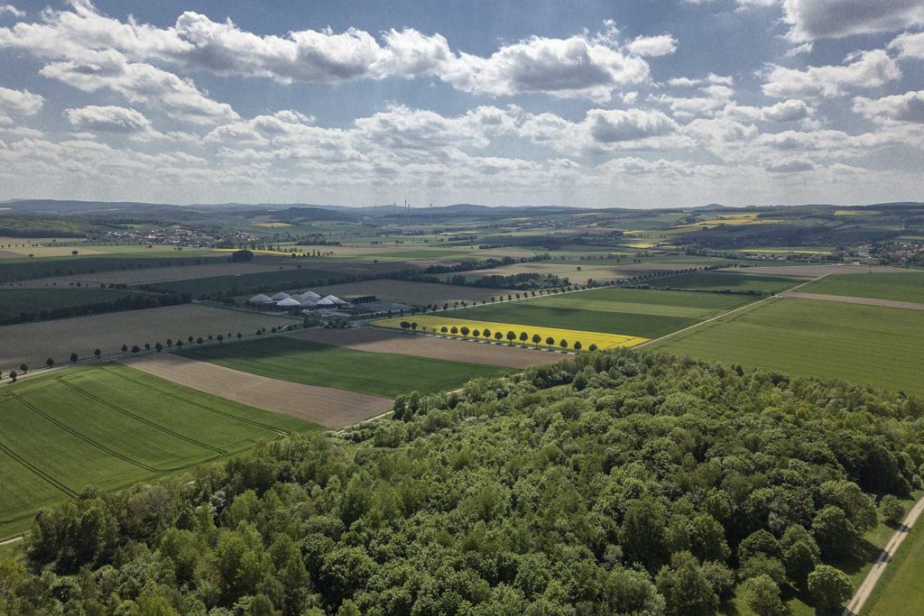 Rosdorf, Wartberg, Blick auf Biogasanlage